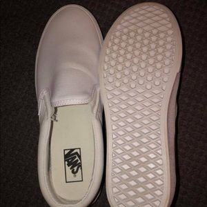 Unisex white slip-on Vans